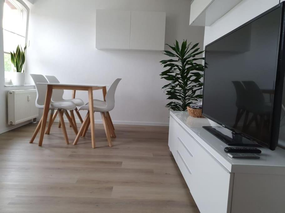 Ferienwohnung Direkt Am Kurpark Mit Gradierwerk Solestadt Bad Dürrenberg Exterior foto